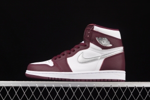 Air Jordan 1 Retro High OG Bordeaux Bordeaux burgundy high top basketball shoes 555088-611