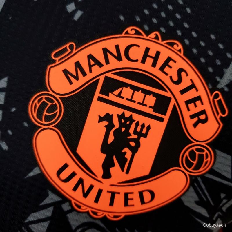 Player Version 22/23 Manchester United Black Camo