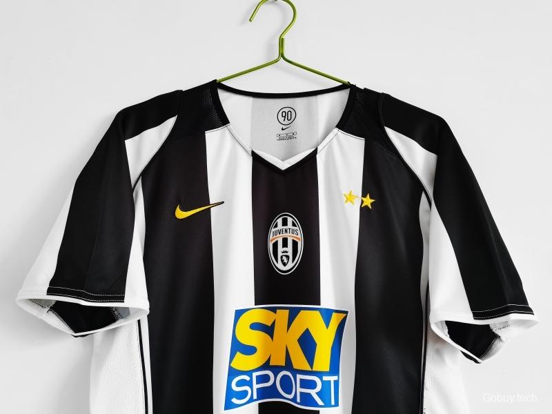 Retro 2004/05 Juventus Home Soccer Jersey