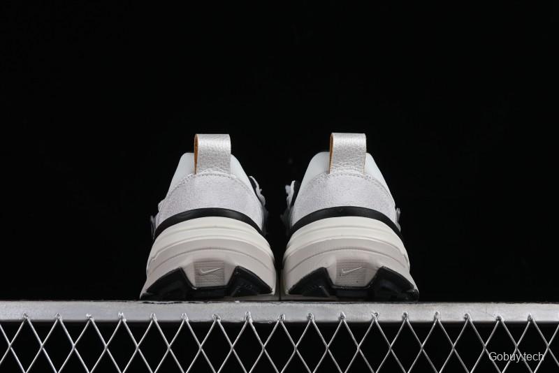 Nike Runtekk Run Retro Low-Top Running Shoes with Cushlon Midsole and Anti-Slip Design - FN6703-002