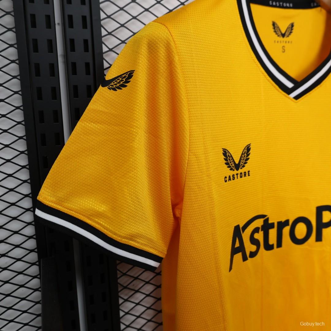 23/24 Wolverhampton Wanderers Home Jersey